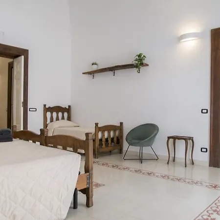 Palazzo Italia 3*
