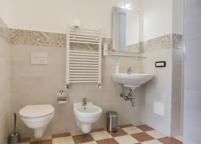 Affittacamere Palazzo Italia 3*